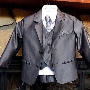 Boys metallic grey suit six pieces